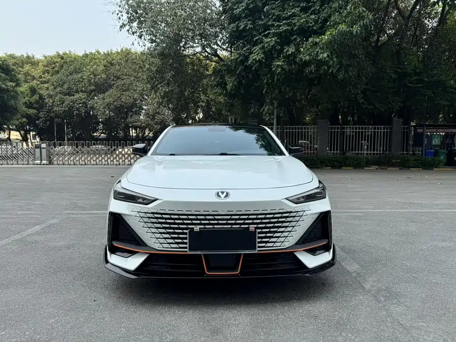 Changan UNI-V
