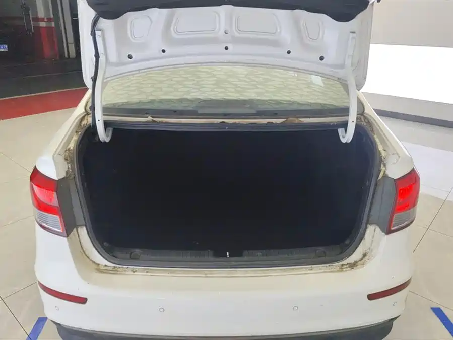Kia K2