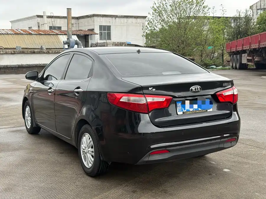 Kia K2