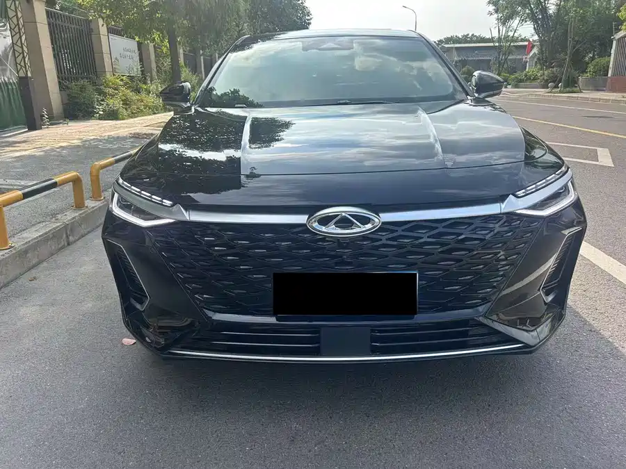 Chery Arrizo 8