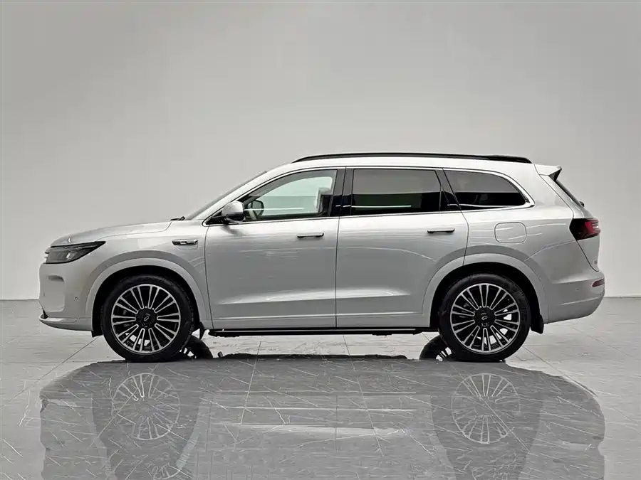 AITO Wenjie M7