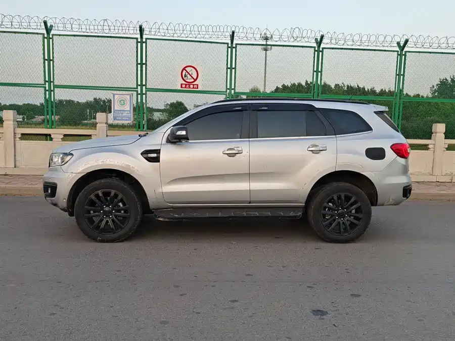 Ford Everest