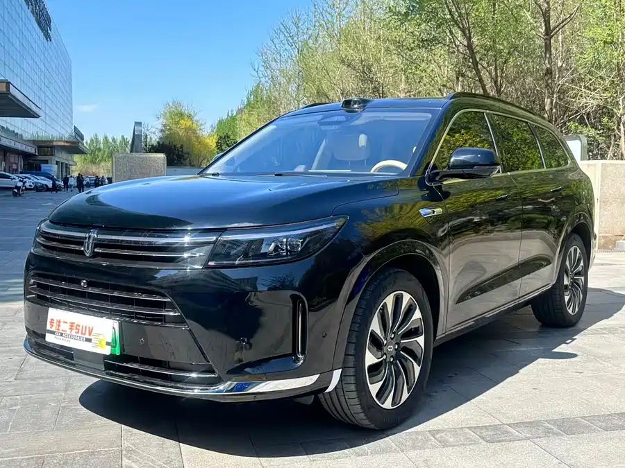 AITO Wenjie M7