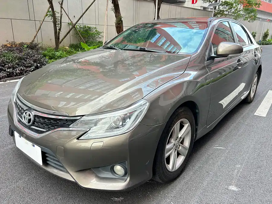 Toyota Reiz