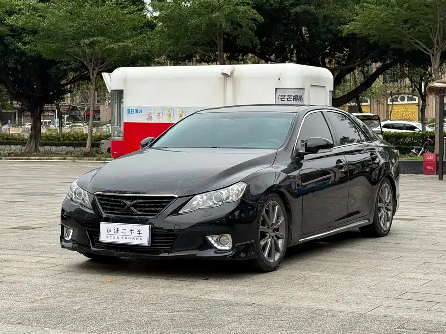 Toyota Reiz