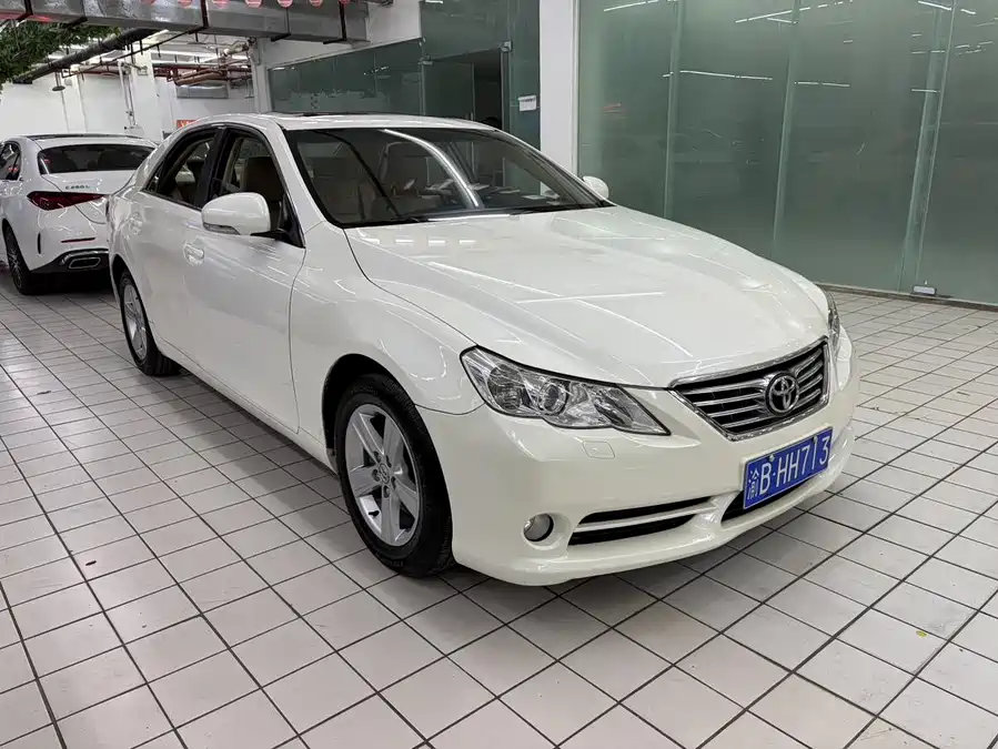 Toyota Reiz