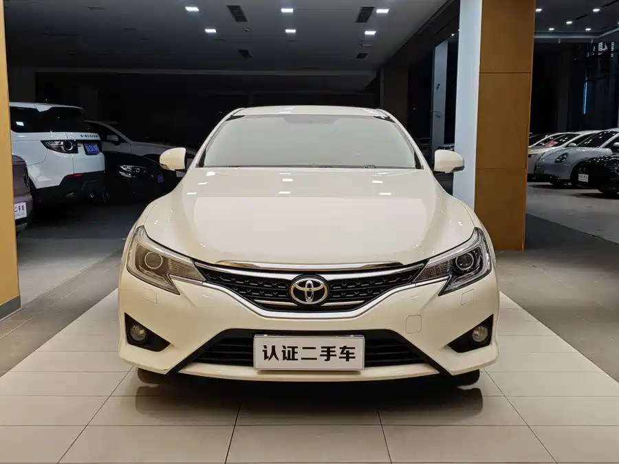 Toyota Reiz