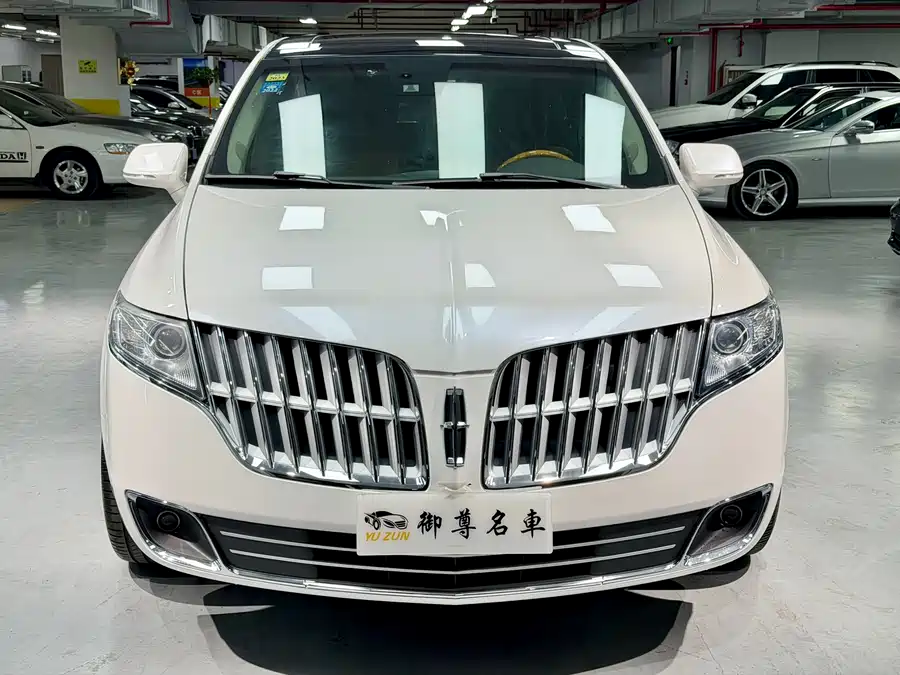 Lincoln MKT
