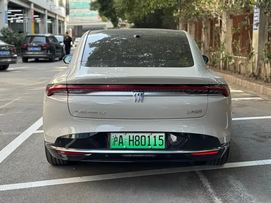 Buick Zhijing L7