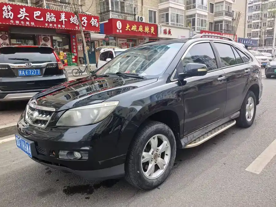 BYD S6