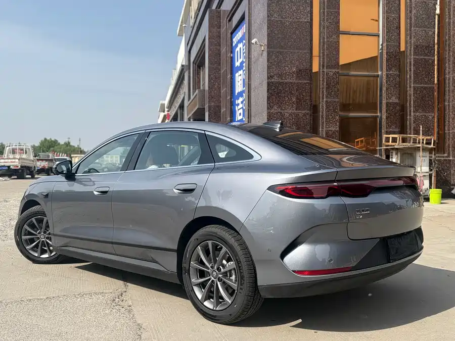 BYD Qin L