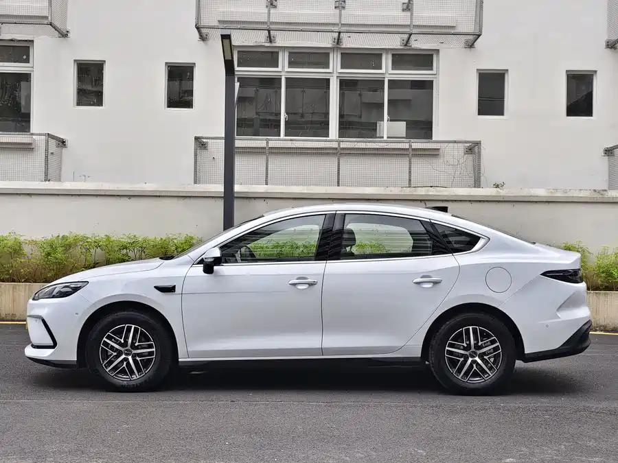 BYD seal 05 DM-i