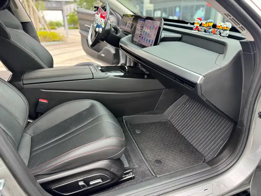 Xpeng P7