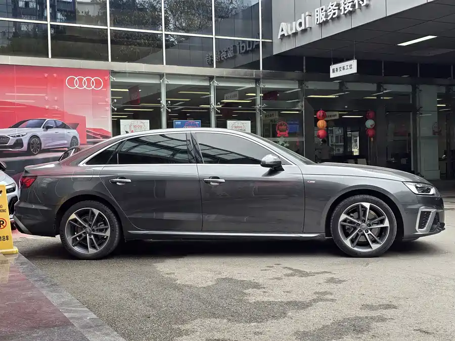 Audi A4L