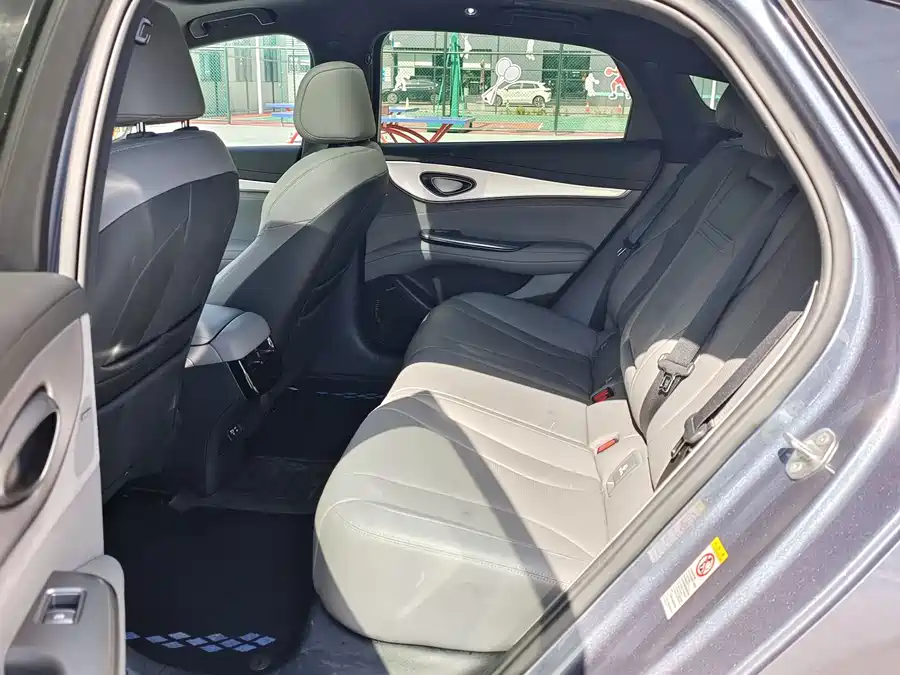 BYD seal 07 DM-i