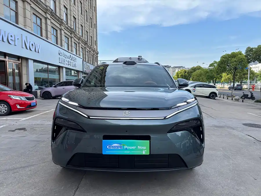 BYD Tang L