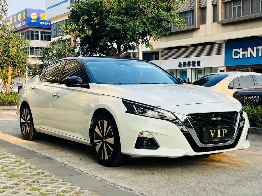 Nissan Teana
