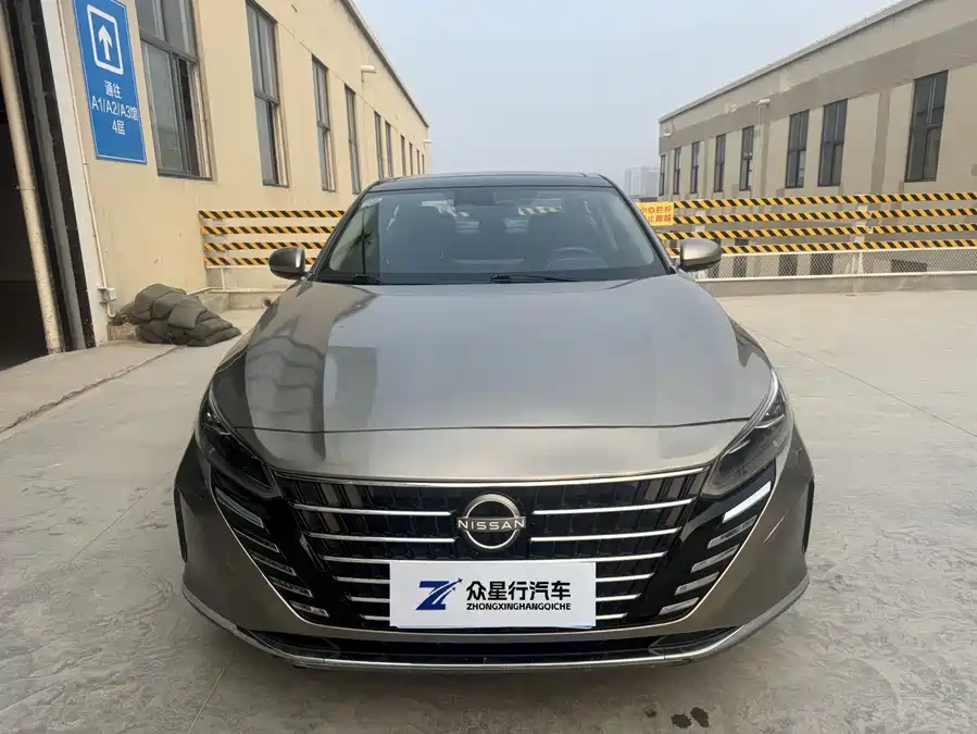 Nissan Teana