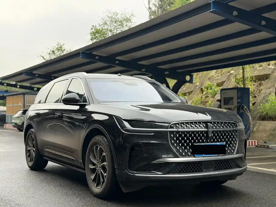 Lincoln Navigator