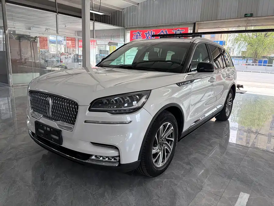 Lincoln Aviator