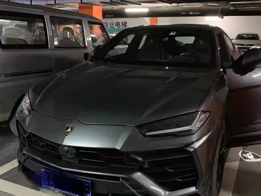 Lamborghini Urus