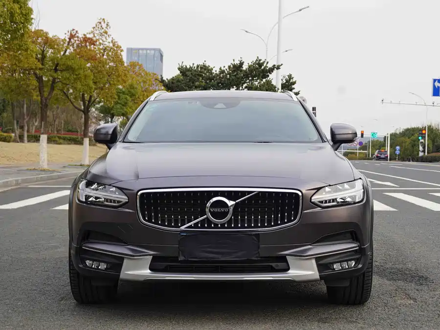 Volvo V90