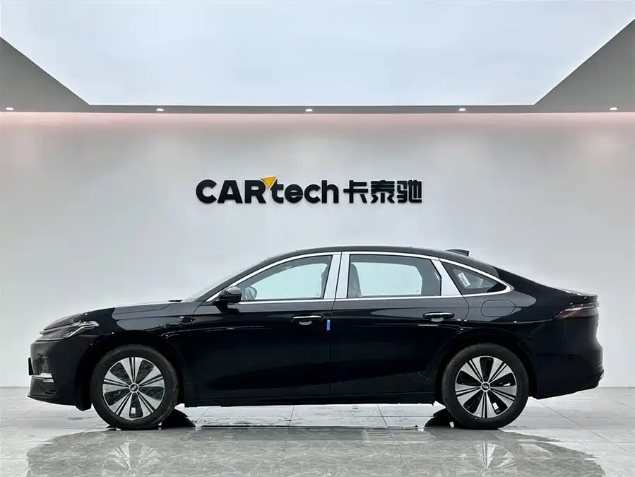 Geely Galaxy A7 EM