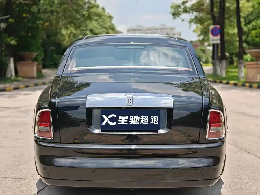 Rolls-Royce Phantom
