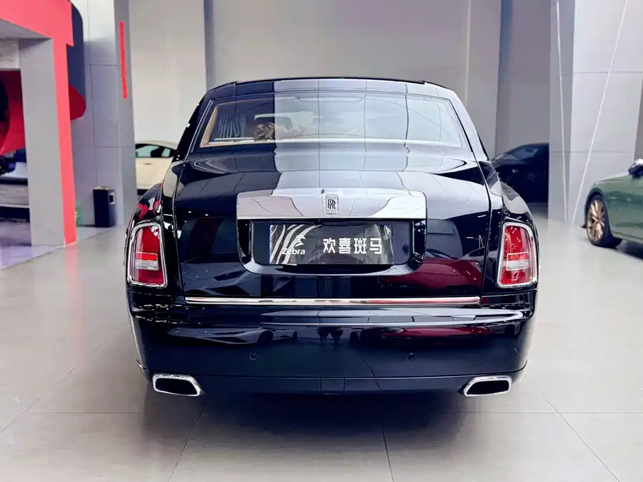Rolls-Royce Phantom