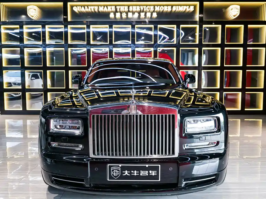 Rolls-Royce Phantom