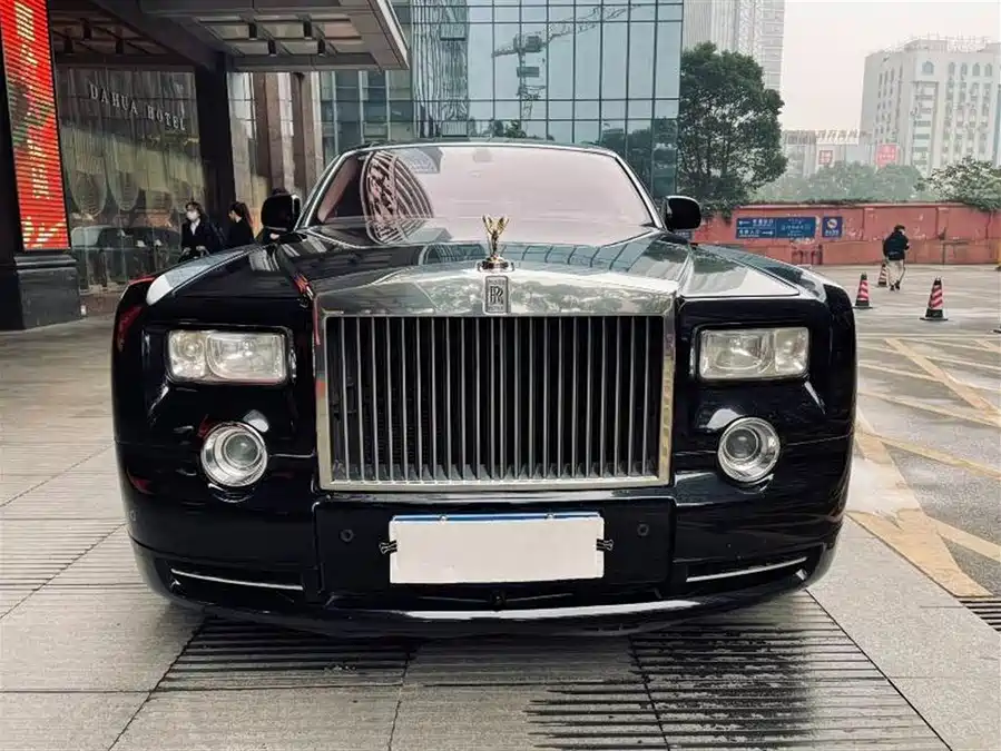 Rolls-Royce Phantom