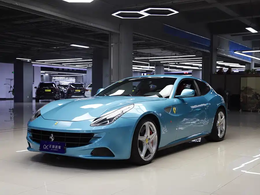 Ferrari FF