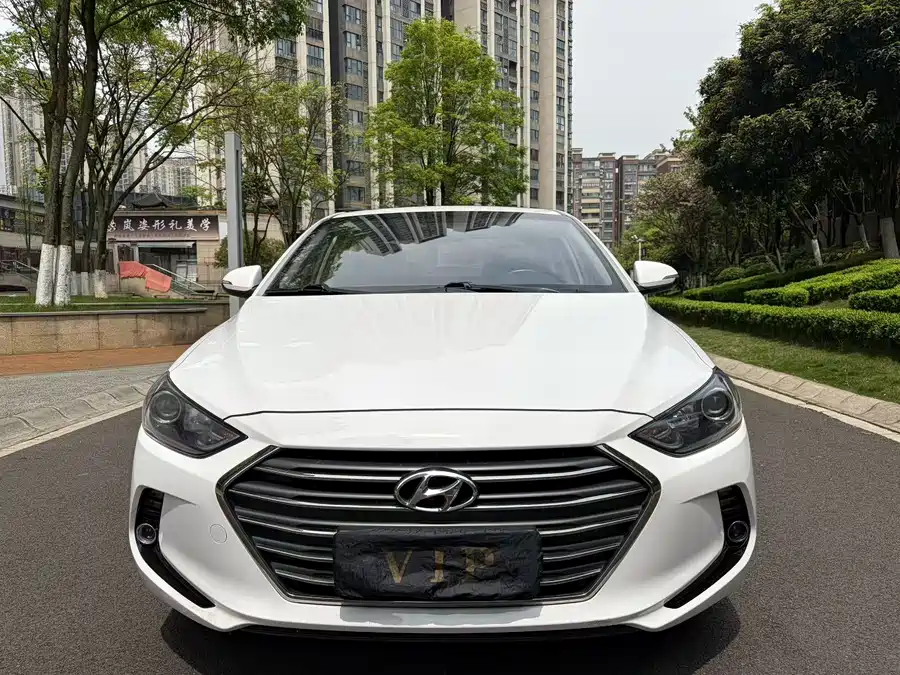 Hyundai elantra