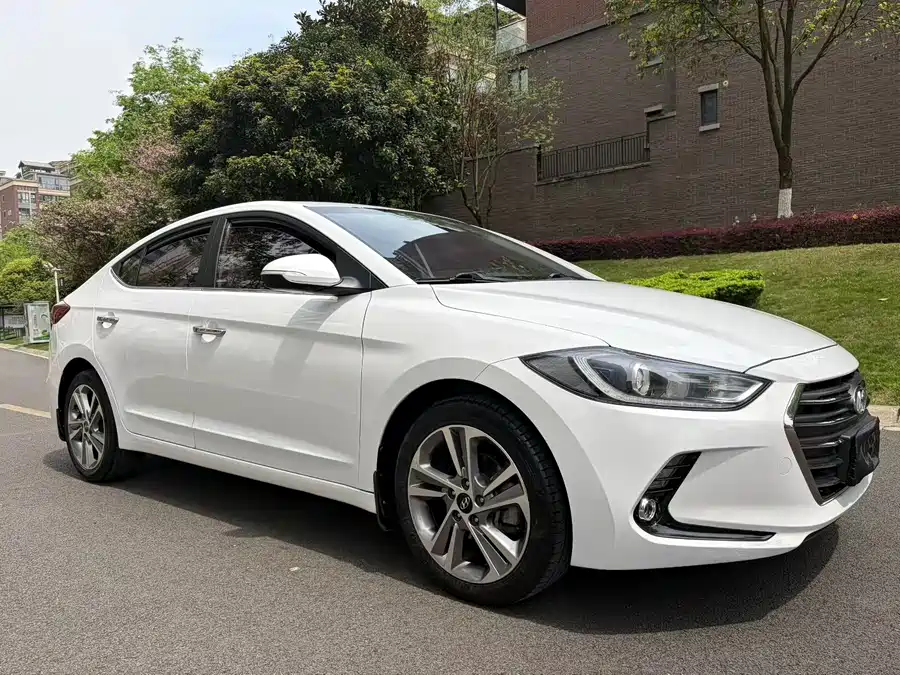 Hyundai elantra