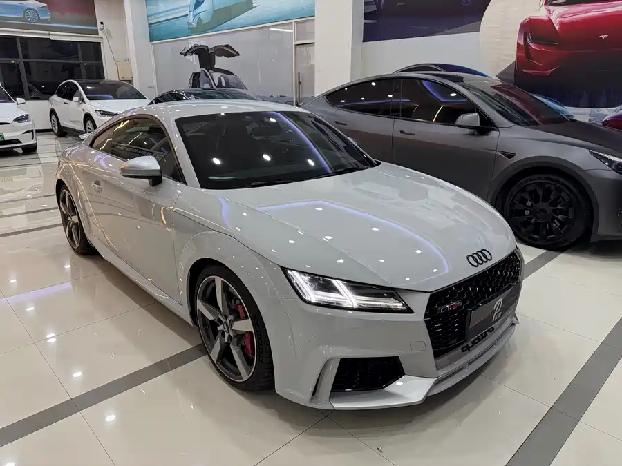 Audi TT RS