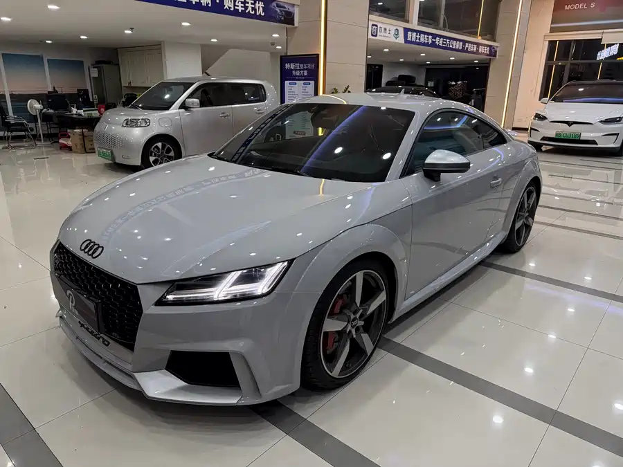 Audi TT RS