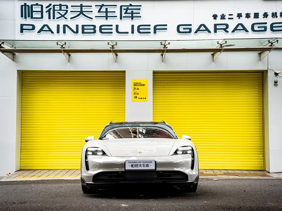 Porsche Taycan