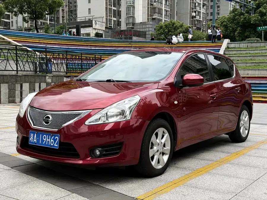 Nissan Tiida
