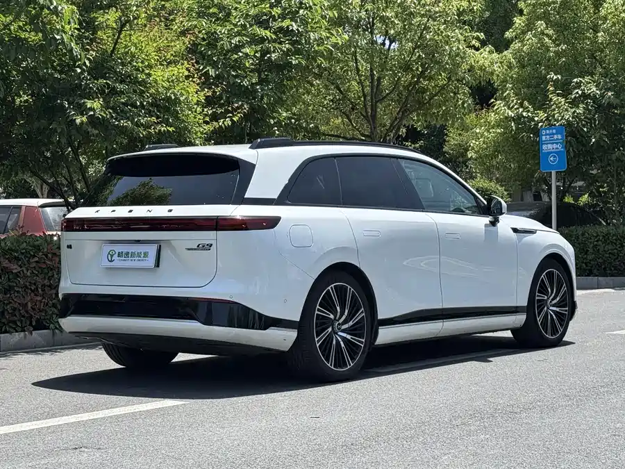 Xpeng G9