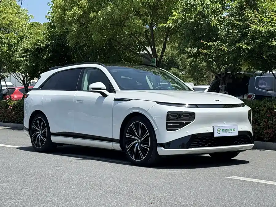 Xpeng G9