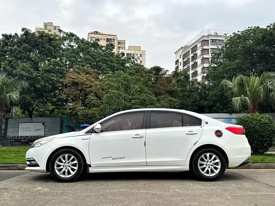 Zotye Z560