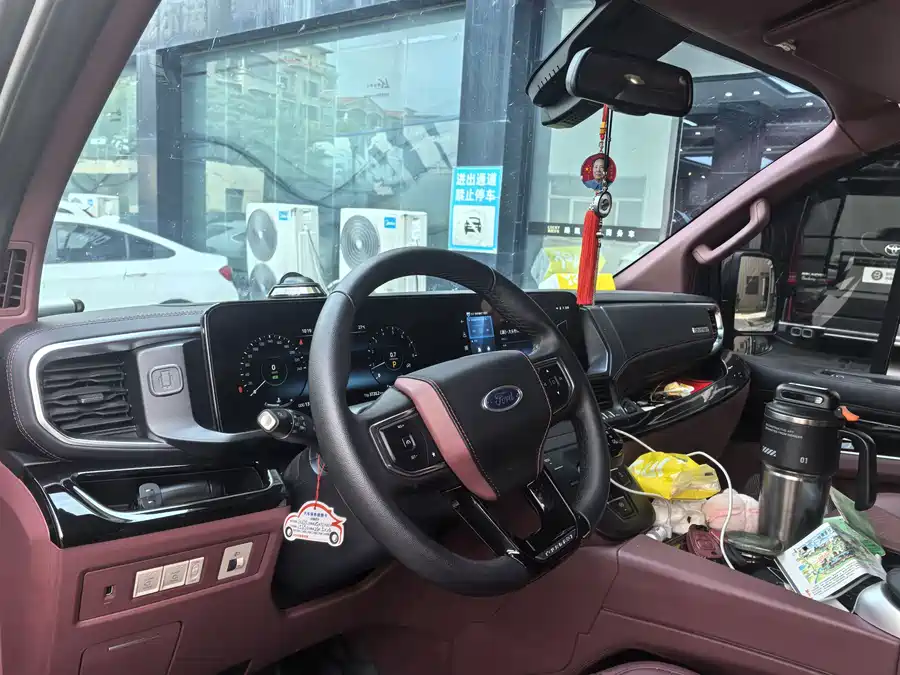 Ford Tourneo