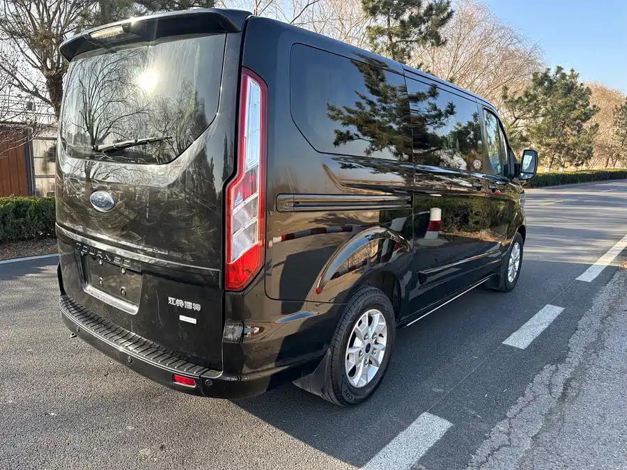 Ford Tourneo