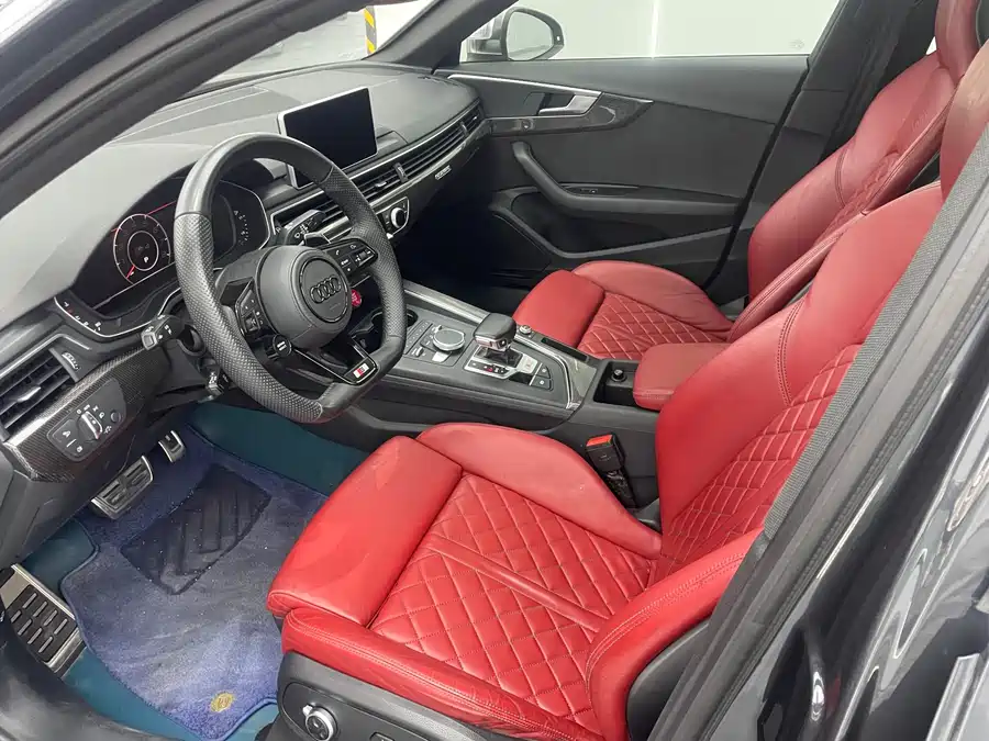 Audi S4