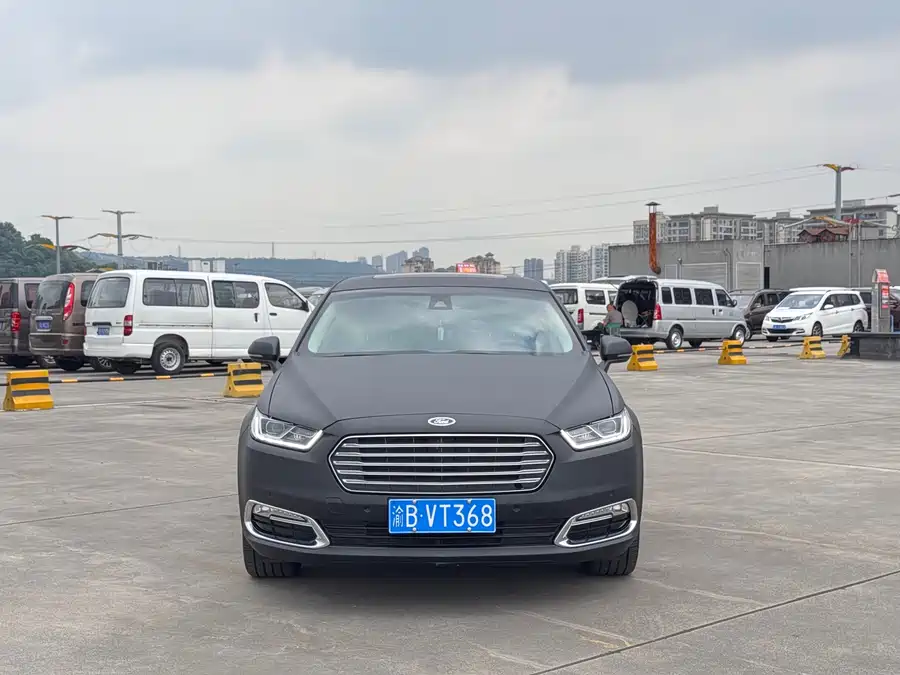 Ford Taurus