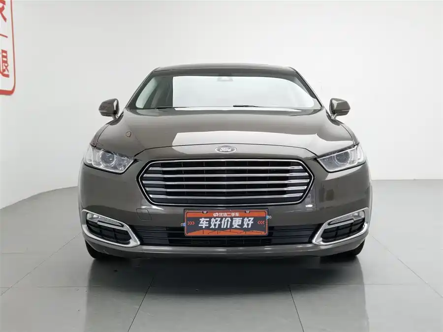 Ford Taurus