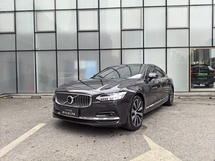 Volvo S90