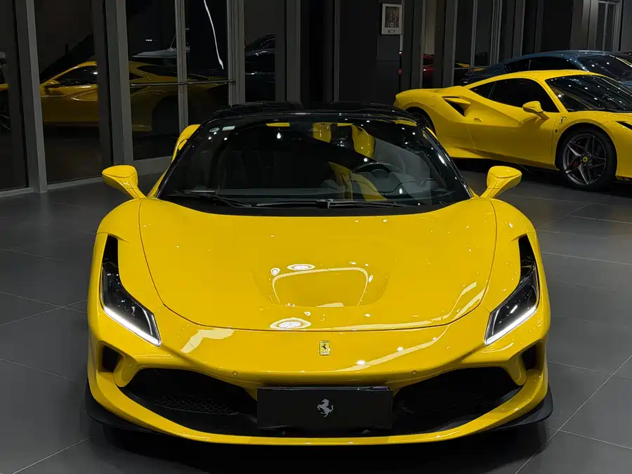 Ferrari F8