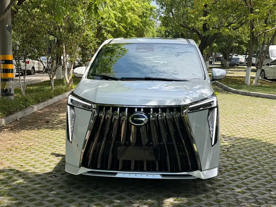 GAC Trumpchi M8