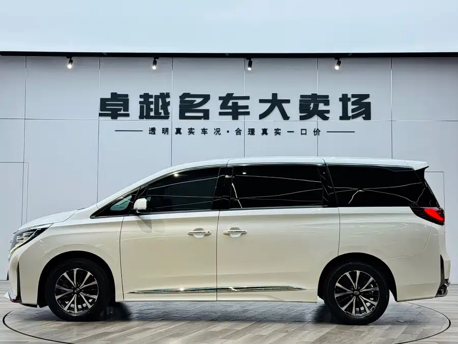 GAC Trumpchi M8